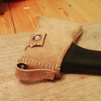 Leather hatchet sheath